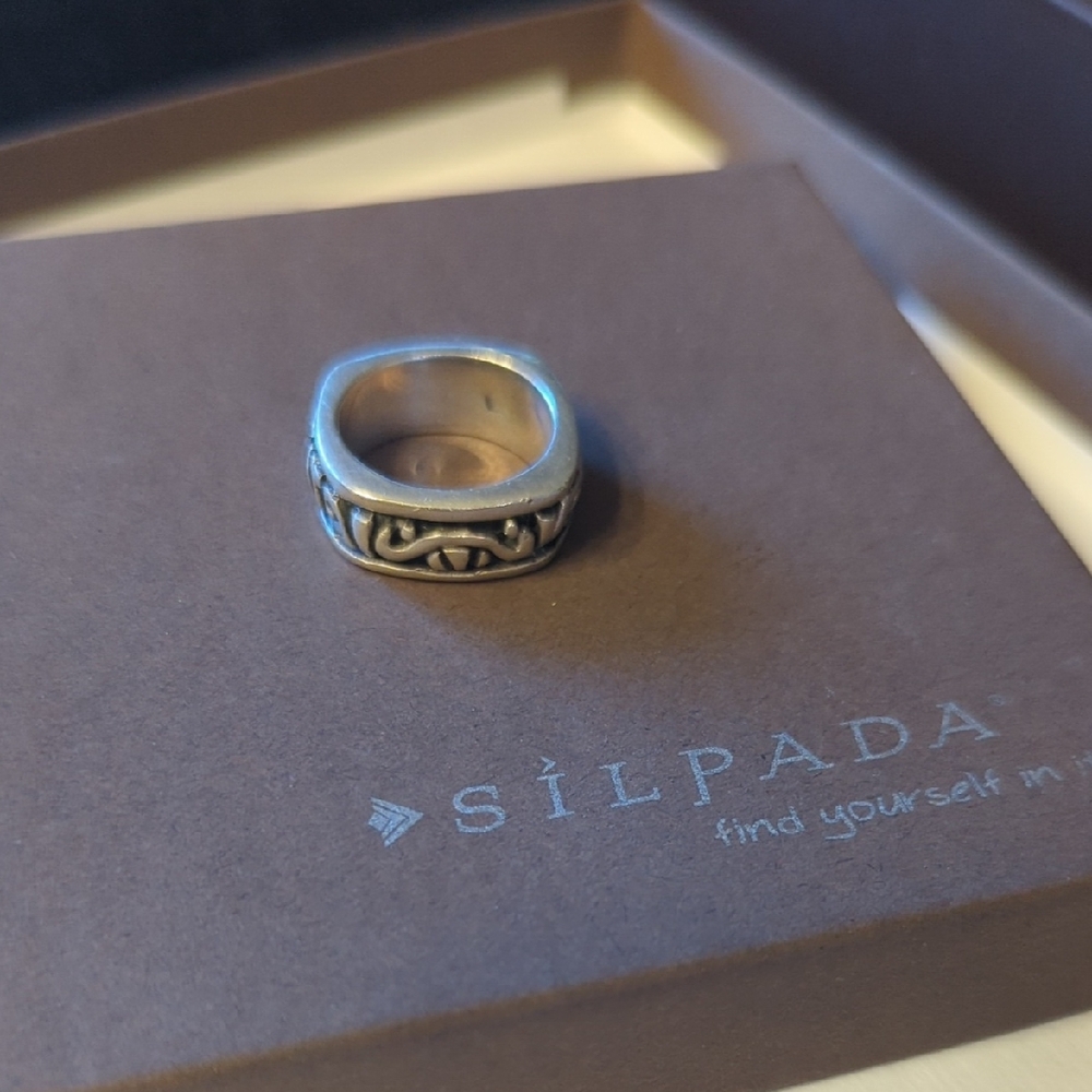 Silpada Silver Jewelry Ring with Intricate Design